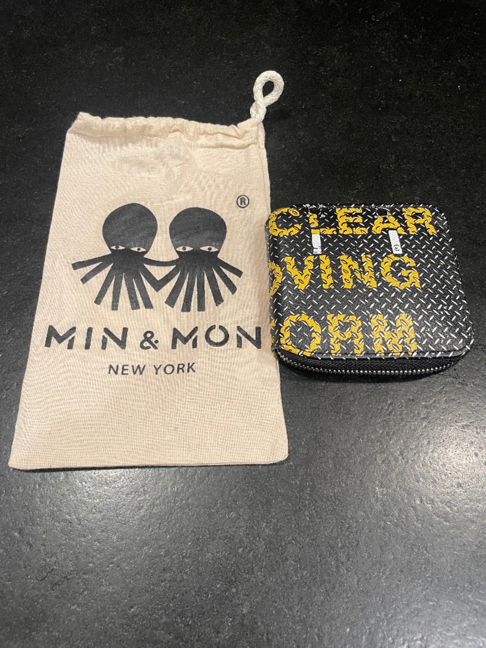 Min Mon Fedor Black Leather Wallet - Metal Platform